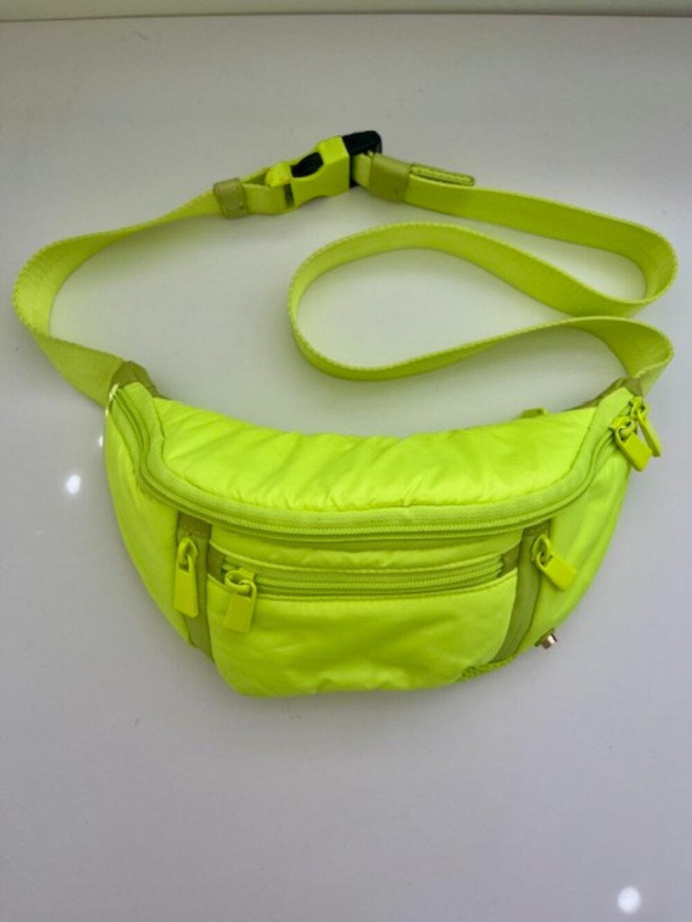 Caraa Small Crossbody Sling Bag in Neon Yellow Green